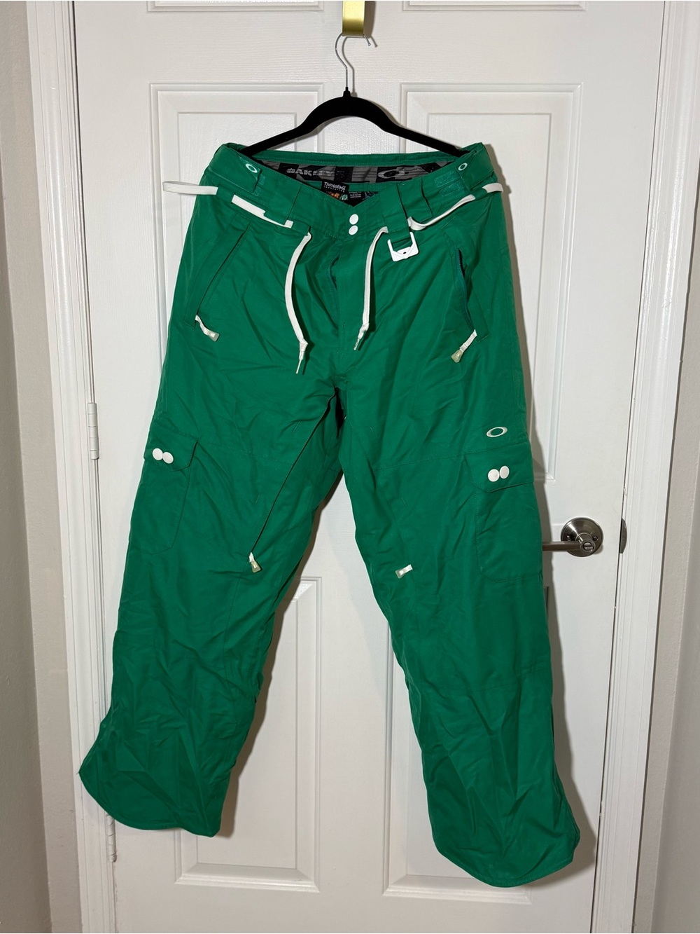 3M Thinsulate Men's Green Cargo Oakley Snow Pants with White Accents